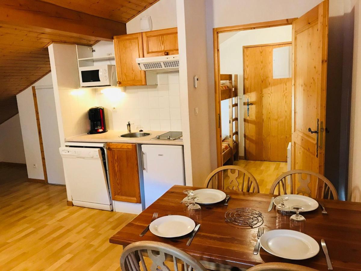 Studio Mansarde Avec Balcon, Piscine Et Parking Souterrain A Samoens - Fr-1-629-92 المظهر الخارجي الصورة